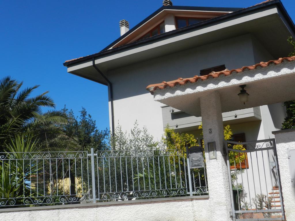 Brezza Affittacamere Montemarciano Extérieur photo